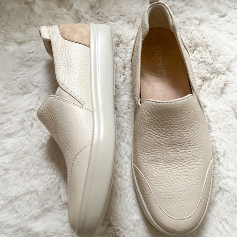 Vionic Penelope slip-on cream with leopard tan ankle NEW size 9